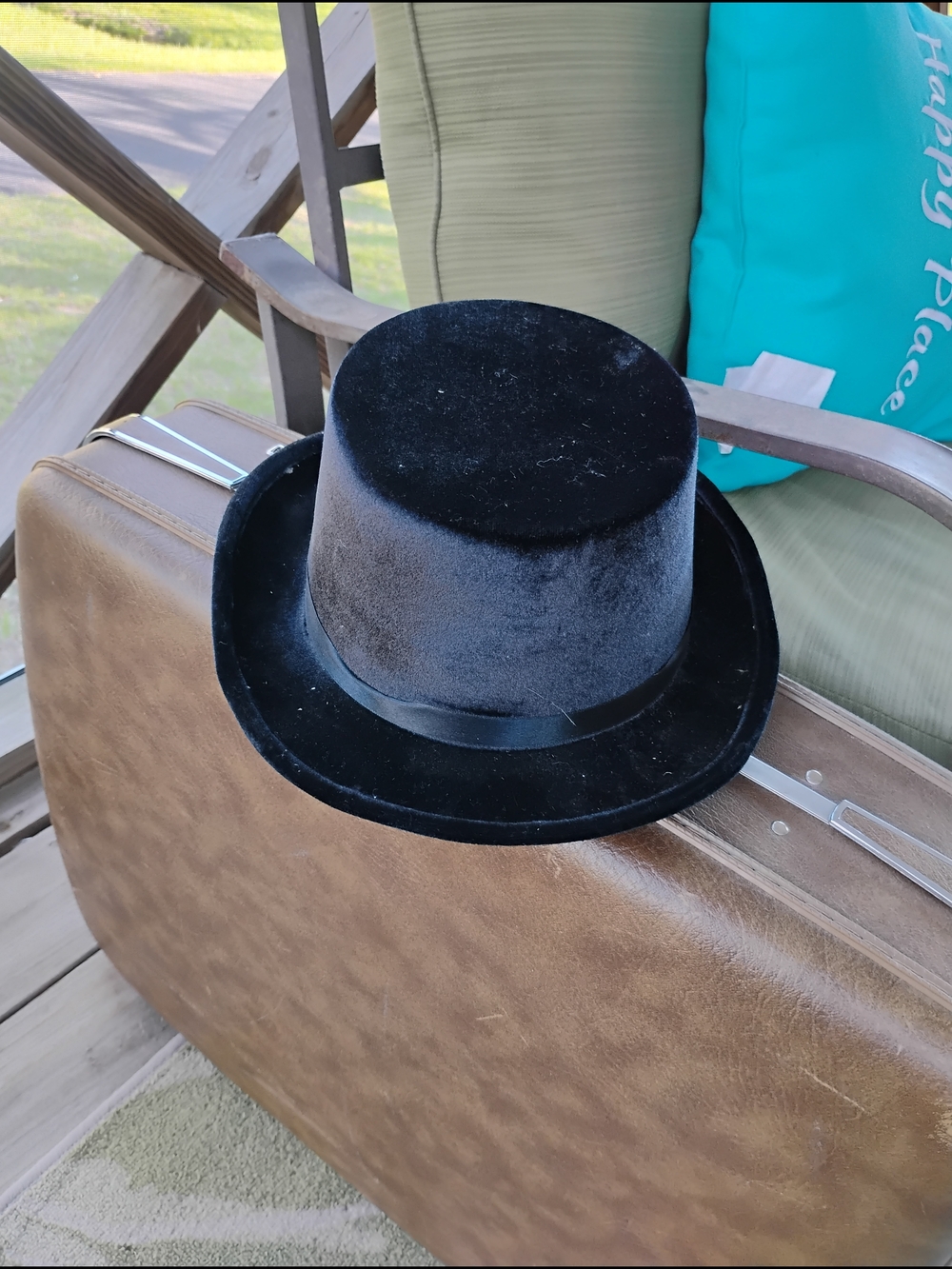 Men's Black Velvet Top Hat - Classic Formal Accessory